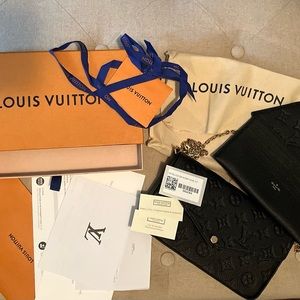 Like new Louis Vuitton Félicie Pochette